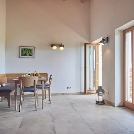 Lehnerhof Apartment